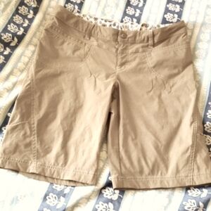 Athleta low rise Dipper bermuda